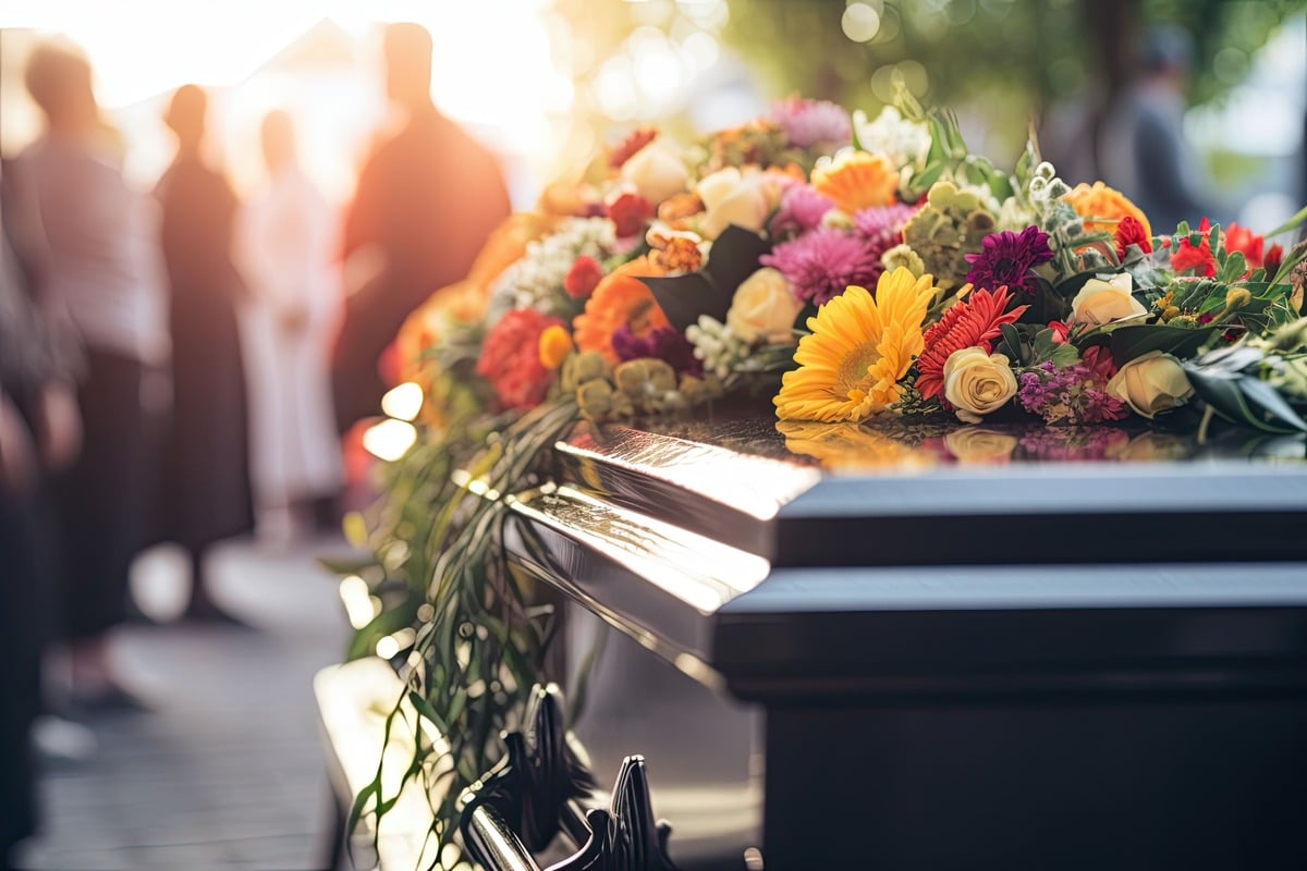 Funeral & Cremation Services in Des Moines, Iowa | Henderson's